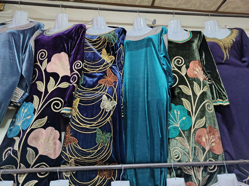 بسم الله والصلاة والسلام على رسول الله بمناسبه راس السنه وفرنه الكم  موديلات روعه واسعار مناسبه جداا زورونا تنورونا وحياكم الله عنوان كركوك حزيران سايدين مول النخيل قرب صالون رشا محلات ابوسجاد تواصل *********** واتساب
