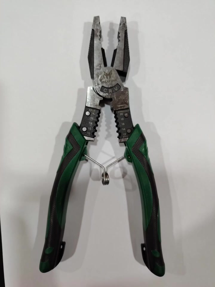 بلايس عزم ماکس فاین متعدد الاستخدام بقوة عزم كبيرة کتر بعزم وقاشطة ايضاً بسعر 9 الاف فقط

للاستفسار التواصل على الخاص او الرقم ***********
