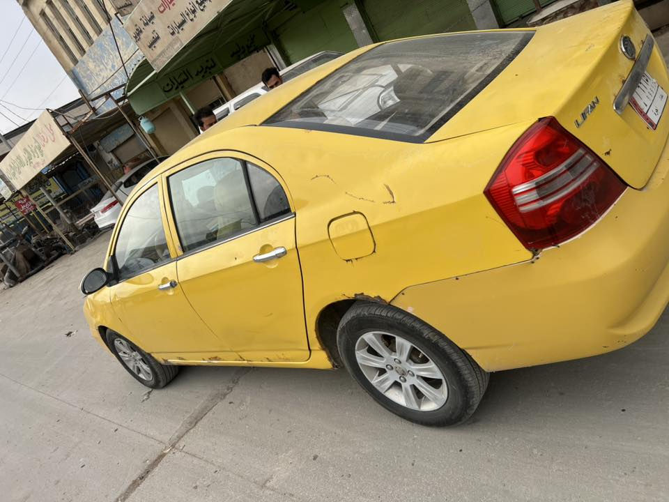 سلام عليكم ليفان ٢٠١٠سياره مكفول من الضربه بيه لكطات خسسات بيه مكينه كوريه مصفر هيه وغرامات سنويه ٣٠ترهم مراوس وسعر ٣٠.  ***********
