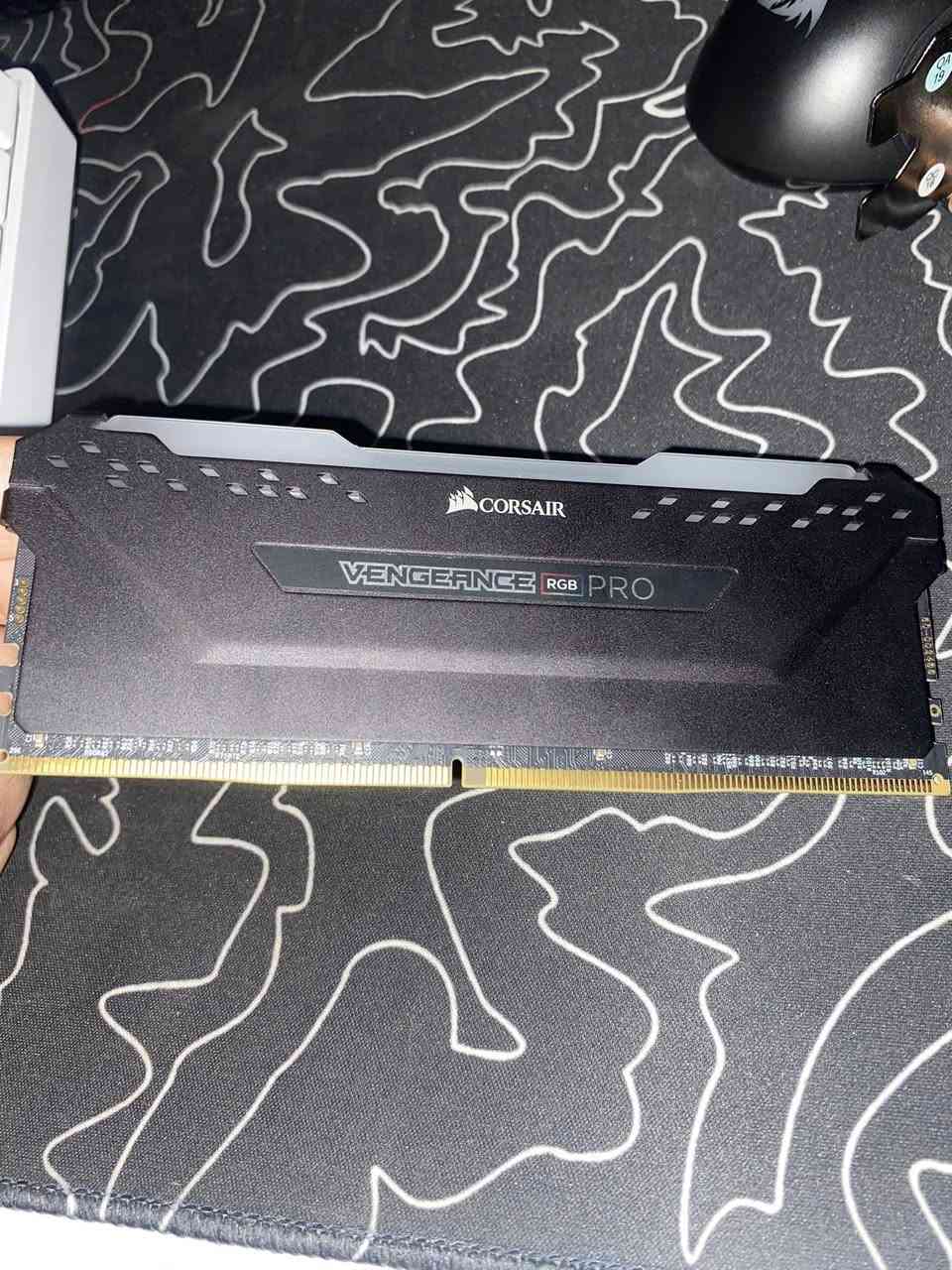 سلام عليكم رام 16gb rgb corsair vengeance 320cl16
الي يفيده يراسلني خاص موجود توصيل مكاني بصره رقمي ***********

