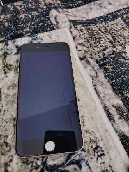 آيفون 6 اس بلاص للبيع او للمراوس سيمكارت شغال مبدل شاشه وكاله  وبطاريه كامره اماميه شغاله. لخلفيه متوقفه ذاكره؛128 جهاز نضافته 90:/:ملاحضة الجهاز شرق أوسط وليس أمريكي
مكاني.. 
كربلاء حي لعامل شارع لمستوصف
***********
