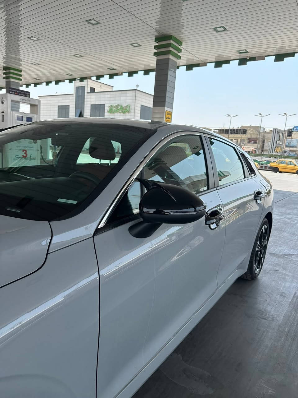 السلام عليكم

للبيع أو المراوس حسب القناعة

كيا K5 GT Line

موديل 2024

▪️ المحرك: 1600 تيربو

▪️ الممشى: 16

▪️ الرقم: بغداد – باسمـي

الحالة:

 • حادثها بارد بنيد

 • الصندوق بارد 

 • باب خلفي جهة الراكب صار بيه بارد داخل العراق

 • بدووون إيرباك

المواصفات:

 • بصمة + تشغيل عن بعد

 • 4 أنظمة قيادة (عادي – سبورت – اقتصادي – ذكي)

 • رادار (أمامي – جانبي – خلفي)

 • توقف ذاتي أمامي وخلفي

 • تحديد مسار

 • LED أمامي وخلفي

 • لايت 3 عدسات زينون

 • Android Auto & Apple CarPlay

 • شاشة لمس + شاشة أعطال

 • كاميرا

 • سايد بريك كهربائي

 • تحكم ستيرن جهتين

 • نظام أوتو

السعر 183 وبيها مجال 

📍 المكان: بغداد – البلديات

📞 الاتصال: ***********
