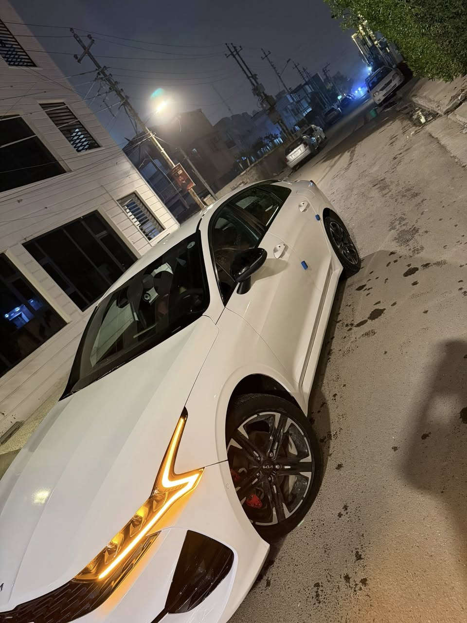 السلام عليكم كي فايف موديل 2023 السياره جديده حادثها جاملغ وبنيد فقط بدون دواخل وبدون ايرباك السياره فوول ماعدا البنوراما داخل احمر ماشيه47mi العنوان بغداد المنصور قرب ابو
جعفر المنصور
***********
السعر 178
