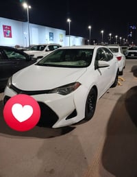 كورلا موديل 2017 رقم بغداد الدولي بيها صبغ جاملغ او باب كشنات او كاعية...