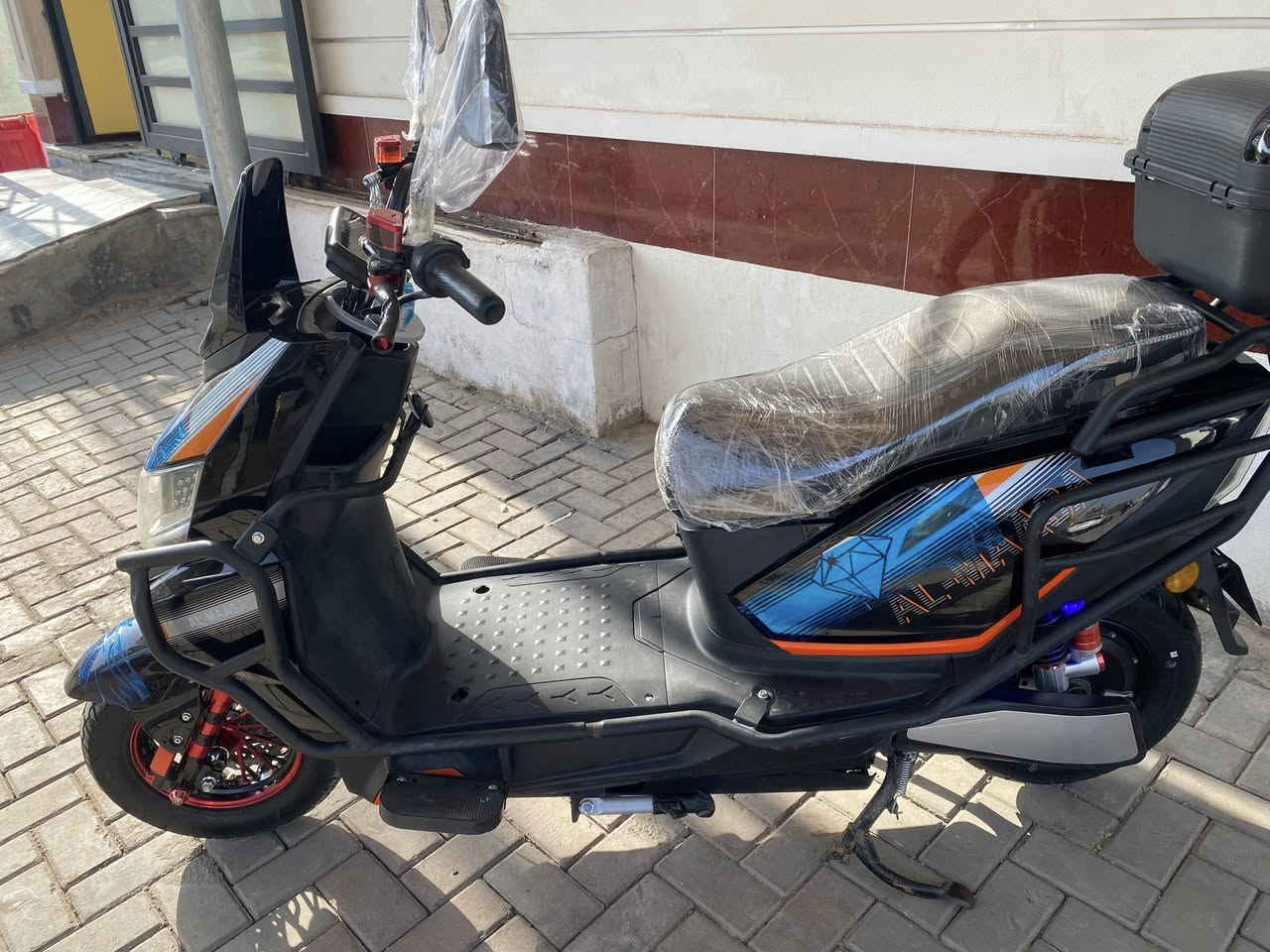 السلام عليكم ماطور شحن للبيع نوع ماسه أربع سرع سرعته 99 ماطور جديد مستعمل شهر فقط شخط مابي 6 بطاريات كبار وين متريد افحص موديل 26 بعده ماطور جديد نضام بك رجوع إلى خلف دبل إشاره زنون عالي ناصي وياه سويج بصمه كارت سعره 650بي مجال عنوان رمادي تأميم اتصال ***********
