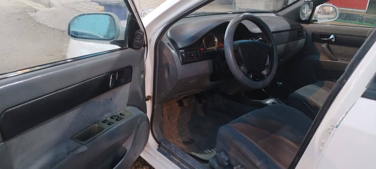 السلام عليكم 
اوبترا ٢٠٠٩ للبيع مزاد وزارة الداخليه بدون حادث  تترقم نجف السعر ٥٧ وبيها مجال مكانها النجف
للاستفسار الاتصال 
***********
