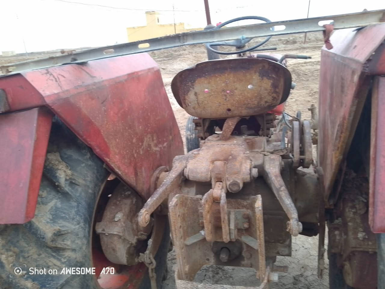 عنتر للبيع نضيفه محرك وهودرنيك شغاله رقم وسنويه رقم قادسية العنوان ديوانية الحمزه شرقي مكلف بل نشر استفسار ع هاذا رقم ***********
