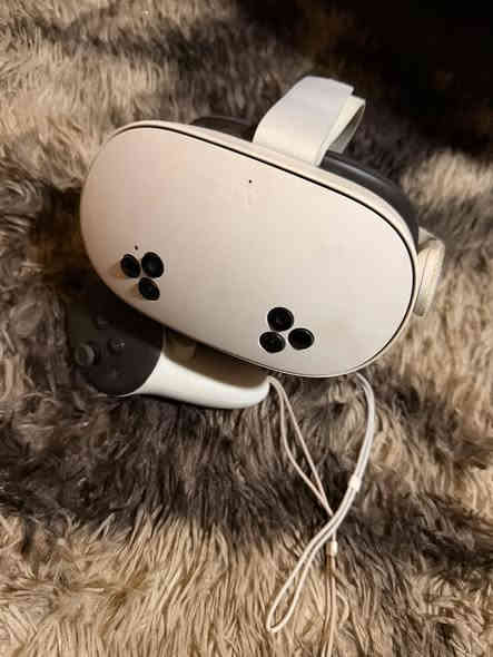 ميتا كويست3s للبيع 400بيها مجال مكان بغداد بلديات***********
