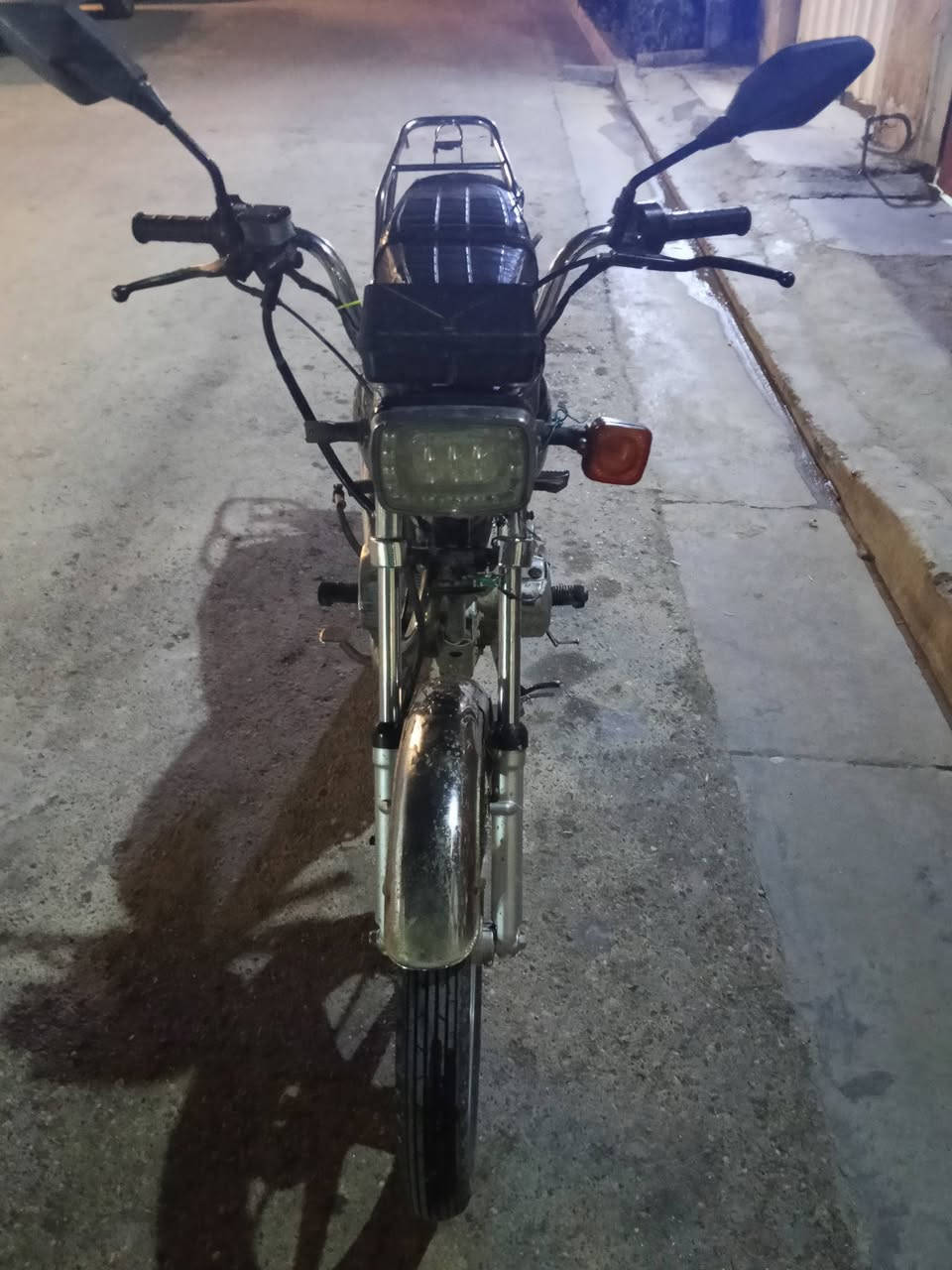 سلام عليكم دراجة للبيع 5كير كلهة شغالة سلف كهربايات لانضوح لا تبخير محرك مكفول شلعة ومعدل ودبلات كلة شغال دراجة صور ضالمتهة تجي شوف بعينك مكاني غزاليه متواجد واتساب سعر 350


**إذا كنت صاحب هذا الإعلان وتريد حذفه لأي سبب، رجاءا أرسل رسالة إلى الدعم الفني**