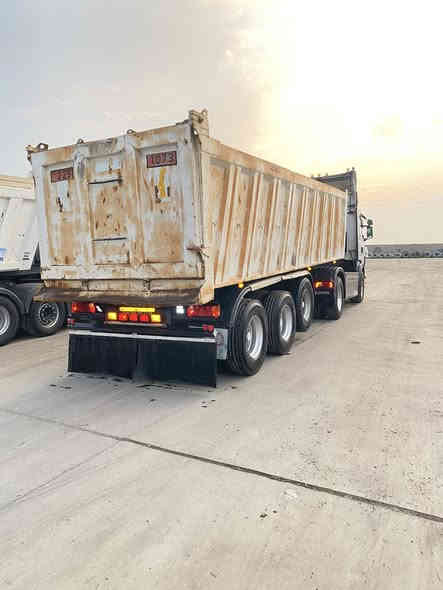 سلام عليكم للبيع قلاب ٢٠١٢ راس عربانه ٢٠١٤ تريد كامله تريد بس راس سياره مكفوله تخم تاير راس وعربانه تخم برجستون شاصي قماره كفاله السياره بل سنويه فلات وشرط تحويل الشراي هاذ رقم صاحب سياره ***********                                        وزن سياره ١٦ طن تحمل طوناج ٤٠ طن
