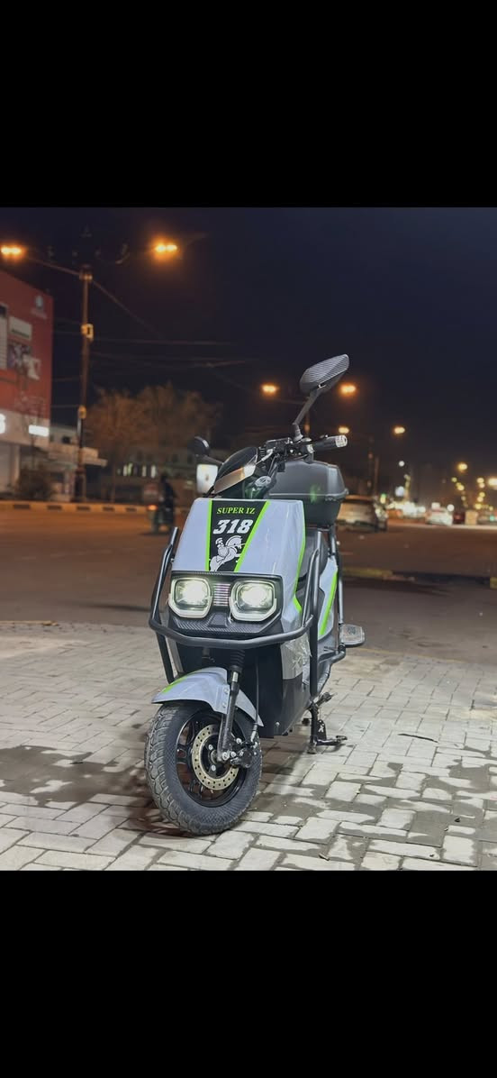 السلام عليكم دراجه شحن 318 نضيفه بمعنه الكلمه واخت الجديده زلغ ما بيها (سبب البيع محتاج فلوس )سعر الدراجه جوه السوك عجبتك طبلي خاص او اتواصل عل واتساب عنواني موصل حي النور ***********
