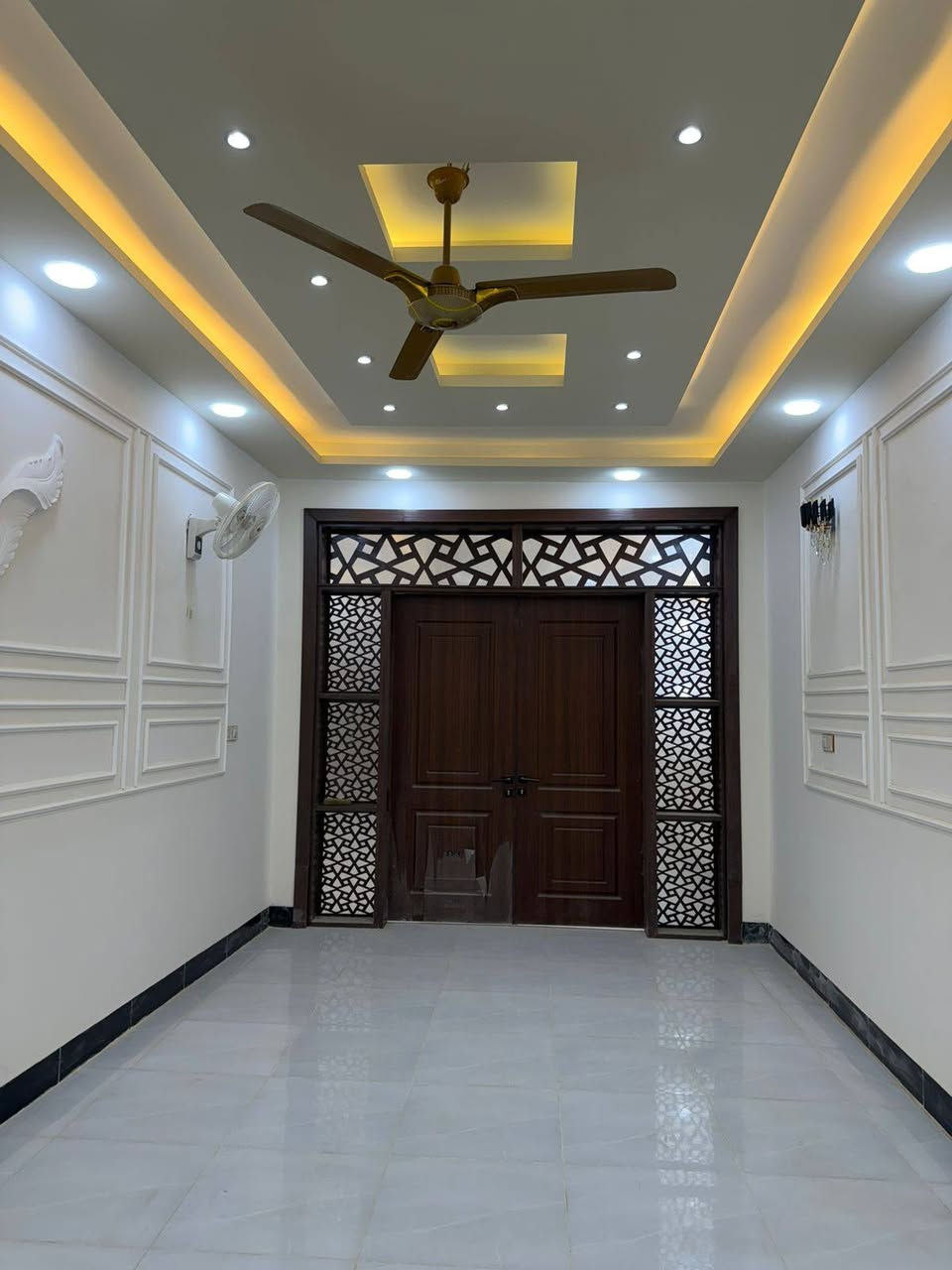 #ب68مليون🙋‍♂️بيت150متر فول 
#يعلن_مكتب_العراق_مقابل_قرية_لغدير_عمود289_مباشر

#__مساحه_لبيت_لواحد150متر_مربعه  
#_عرض الشارع 18

#بيت_طابو_زراعي_سند25

#سعر_مليون68_وبيه_مجال  

بناء حديث
غير مسكون
بناء ممتاز جدا 

 عنوان لبيت النجف 
#مقابل_ملحق_قرية_الغدير_مباشر 
يحتوي لبيت على+ غرفه2 +صاله +ستغبال +مطبخ +صحيات بلداخل +وصحيات بلخارج 

***********وتساب
