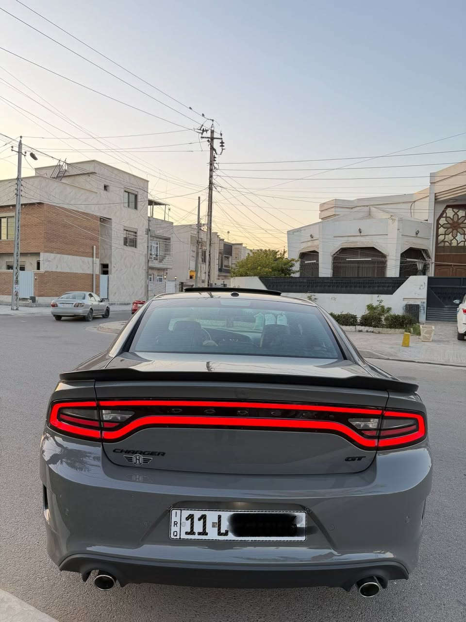 المرغوب اخر اصدار لاس كول ؟دووج جارجر 
الموديل : 2023 . (خليجي) . وكاله هارلم
العداد : 18 الف mi سياره جديده واي نقص ما
الضمان : 3 سنوات او 60 الف كيلو متر .
المحرك : V6. 3.6L
مكفوله من الصبغ و التبديل و حتّه دعاميات مرقم بغداد الجديد كامل 
بيع سريع
* ويل قياس 20 انج اسود .
* مقاع الفاضية من الشاموا الأسود.
* نقطة عمياء .
* رادار جوانب .
* مصابيح أمامية زنون .
* كشافات الضباب زنون .
* المصابيح الأمامية مع LED .
* حساسات خلفية.
* شاشه كبيرة مع نظام ملاحة نفكيشن GPS .
* سستم صوت الياين .
* فتحة سقف (سلايد) .
* المقاعد الأمامية كهربائية .
* ذاكرة لحفظ وضعيات الجلوس (ميموري) .
* مقاعد أمامية تبريد وتدفئة .
* مقاعد خلفية تدفئة.
* تشغيل عن بعد .
* المقود كهربائي
تدفئ مقود القياده
كير شفتات بل استيرن
مكاني بغداد
للبيع


**إذا كنت صاحب هذا الإعلان وتريد حذفه لأي سبب، رجاءا أرسل رسالة إلى الدعم الفني**