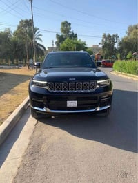 ### جيب سومت ٢٠٢٣### عداد المسافة: ١٩٥٠٠ مايل الموديل : جيب كراند شيرو...