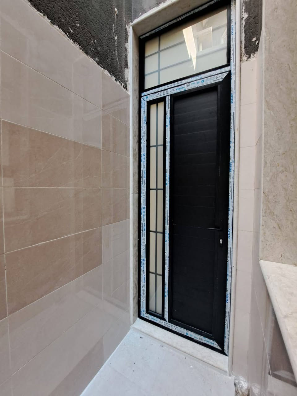 تم تثبيت الأبواب وشبابيك  لأحد الزبائن في 36
مواصفات العمل: أبواب نصف جام ونصف الالمنيوام، وأبواب ثقيل دبل جام.
القواطع: سراي تركي.
العنوان: السماوة الشرجي، خلف الكراج، الطوابق الجودة والثقة عنواننا.
معمل الألمنيوم أهل التسامح بإدارة حسين أبو محمد.
للتواصل عبر واتساب: ***********
####@@@@
