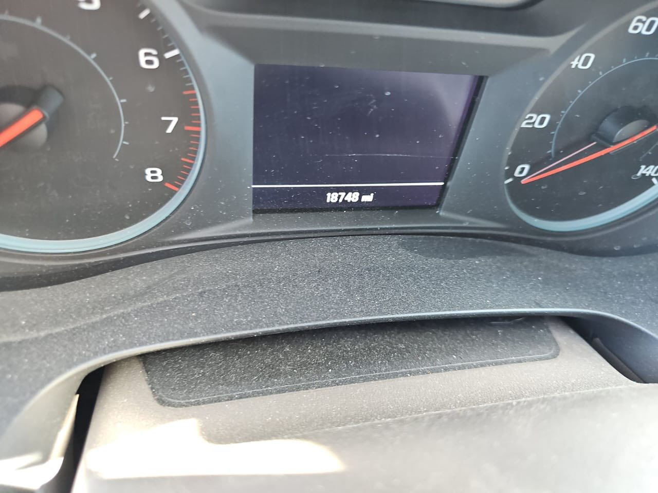 من رخصه الادمن ماليبو موديل 24 ماشيه 38 الف (كيلو) مرقم بغداد بأسمي  العنوان بغداد المنصور
بجم كبس السعر  146

***********
