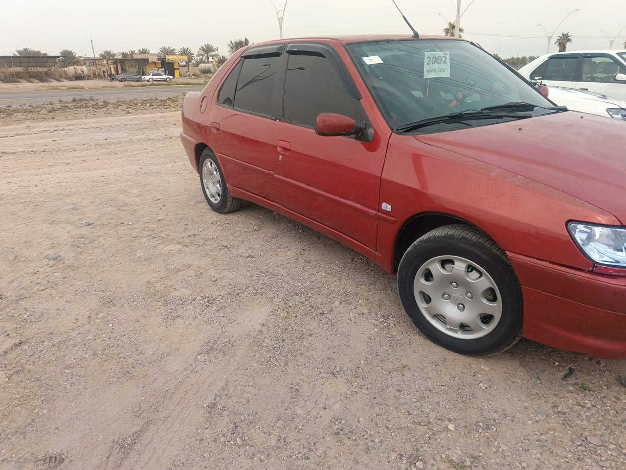 سلام عليكم 
بيجو موديل 2002 رقم بغداد  السياره حره تحويل ثاني يوم 
السياره بيه جراد بسيط 
بدون اي ضربه ولا تعديل بدون صبغ السياره بعدها بلادي 
 
كير مكينه كوله كفاله 
صدر امامي خلفي كوله جديد 
تخم تاير 
تخم ويل جديد 
السياره نقصها بس تبريد  كامله منضومه التبريد بس ما مشحونه غاز 
مكان السياره ديالى كنعان 
***********
السعر 
44 وبيها مجال قليل
