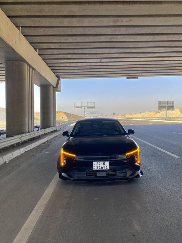السلام عليكم
Kia K4 2025

محرك دوش 2000 مواصفات Ex 

رادارات 360 درجة توقف ذاتي امامي و خلفي 

قيادة ذاتية حفاظ على المسار 

نقاط عمياء 

شاحن لاسلكي 

تبريد قطعتين 

انارات داخلية 

تدفئة مقاعد و ستيرن 

تشغيل عن بعد 

مودات قيادة 

هاند بريك بصمة 

تحكم كامل بالاستيرن 

وباقي هواي مواصفات … 

حادث السيارة / 

صندوق صبغ فقط وبالصور موضح 

غير هذا السيارة حتى تعديل بارد مابيها 
بدون ايرباك  وحتى بدون رصعات ، ماشية 18 الف ميل 

رقم السيارة اربيل ومكانها اربيل تحويل مباشر 

سعر السيارة 178 ورقة وبيها مجال ان شاء الله

وهذا رقمي موجود واتساب 

***********
