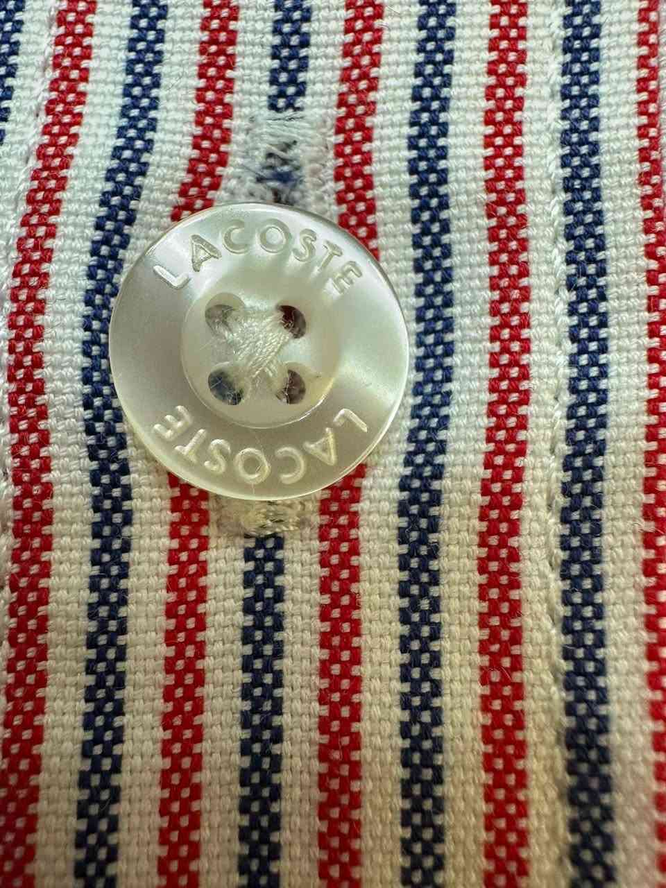 قميص لاكوست اصلي 
قياس xxl
طول القميص 79سم
عرض القميص 64سم 
السعر 20


**إذا كنت صاحب هذا الإعلان وتريد حذفه لأي سبب، رجاءا أرسل رسالة إلى الدعم الفني**