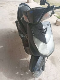 شباب دراجه سكنس فحل  مكينه مكفوله كهربائيات شغاله دراجه ناعمه تخبل  ال...