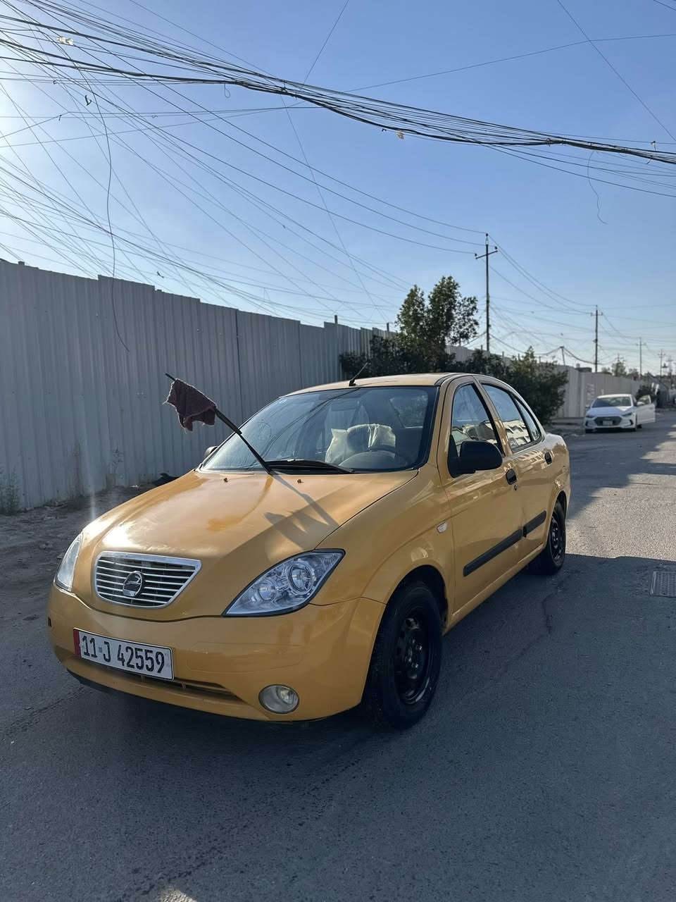 ياالله السلام وعليكم طيبة البييع موديل 2015   رقم بغداد السيارة جديدة مابيها ضربه بيها بس تلكيط  شواصي كفالة   تجي تكلب وتقتنع وبخدمتك
مكينة تخم تاير حدادية امامية وخلفية كهربائيات  كلة جديد ومكفول شرط الفحص   ماناقصها برغي غرفتها جديدة  رقم جديد مصفرة هيئة وغرامات وداخله هزه السعر37وبيها مجال بسيط العنوان بغداد البلديات ***********
