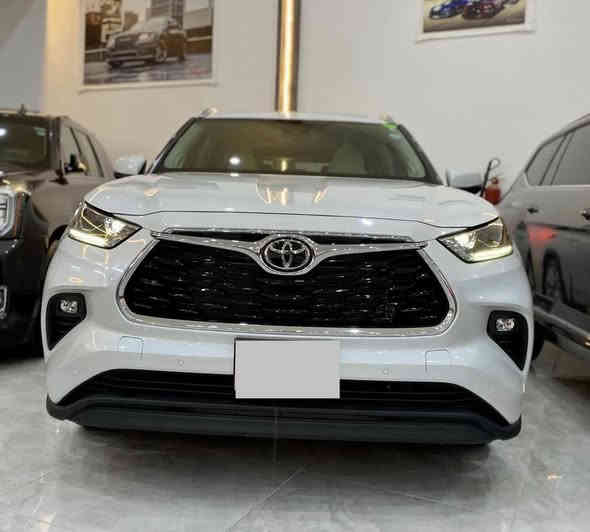 #TOYOTA_Highlandar_Limited_AWD_2022 
#AWD_دفع_رباعي
#Full_Options_Limited_ فول مواصفات
#Color_White اللون ابيض داخل عسلي
#Canadian_Specification _وارد_كندي
#Clean_Title☑️✅ _ كلين تايتل كفاله عامة
#Mileage: 67.000m _ ماشى ➿🛣 
‎#محرك_V6_3.5
~~~~~~~~~~~~~~~~~~~~~~~
‎سيارة وارد كندي كلين تايتل مكفول كفالة عامة وغير مسروق
‎ شرط تقرير الكارفاكس كلين وليس سرقه Stolen 
‎(يعني السياره ممسروقه من كندا تم الشراء مباشر من شركات )
‎✅ ضمان انتربول ✅
~~~~~~~~~~~~~~
‎ئۆتومبێلەکە لە دروستكراوی كەنەدایە كلین تایتل هیچ لێدرانی نیە هەموو شتێكی بەشەرت ،كارفاكسی دزراوی نیە (واتە لە كەنەدا نەدزراون راستەوخۆ لە كؤمپانيكان كراون)
‎ ✅ زەمان ئەنتەرپول ✅
~~~~~~~~~~~~~~~~~~~~~~~
WhatsApp/ ***********
Phone 📞/ ***********
