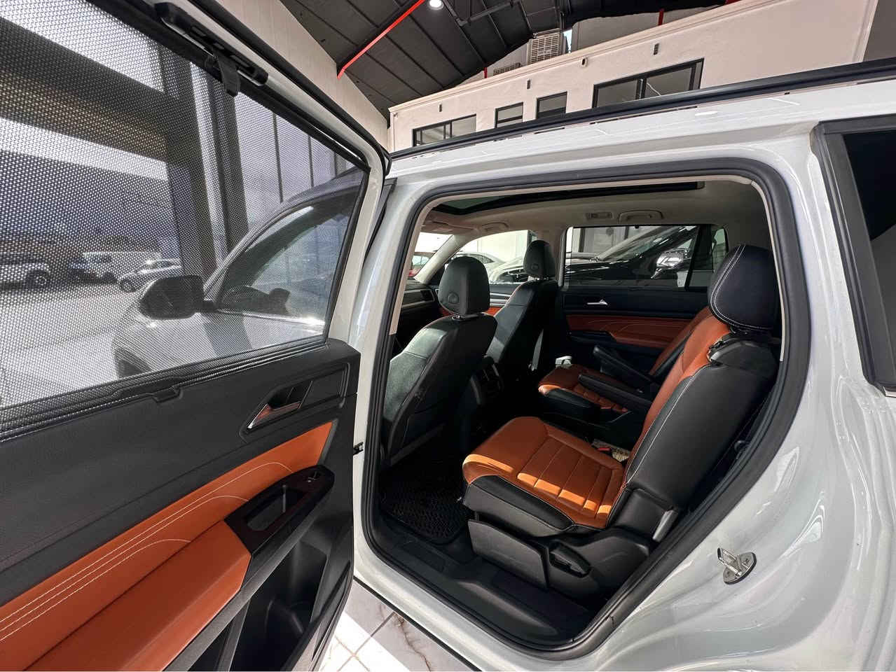 ڤؤلكس واگن-ئه تله س
موديل-2021
مواصفات-SEفول
ماشي-68000ميل
محرك-V6
0750 711 5442
0772 152 5442 أربيل, العراق
