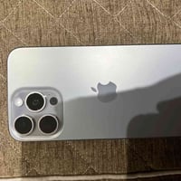 ايفون 15 برو ماكس • ٢٥٦ • بطارية ٨٥