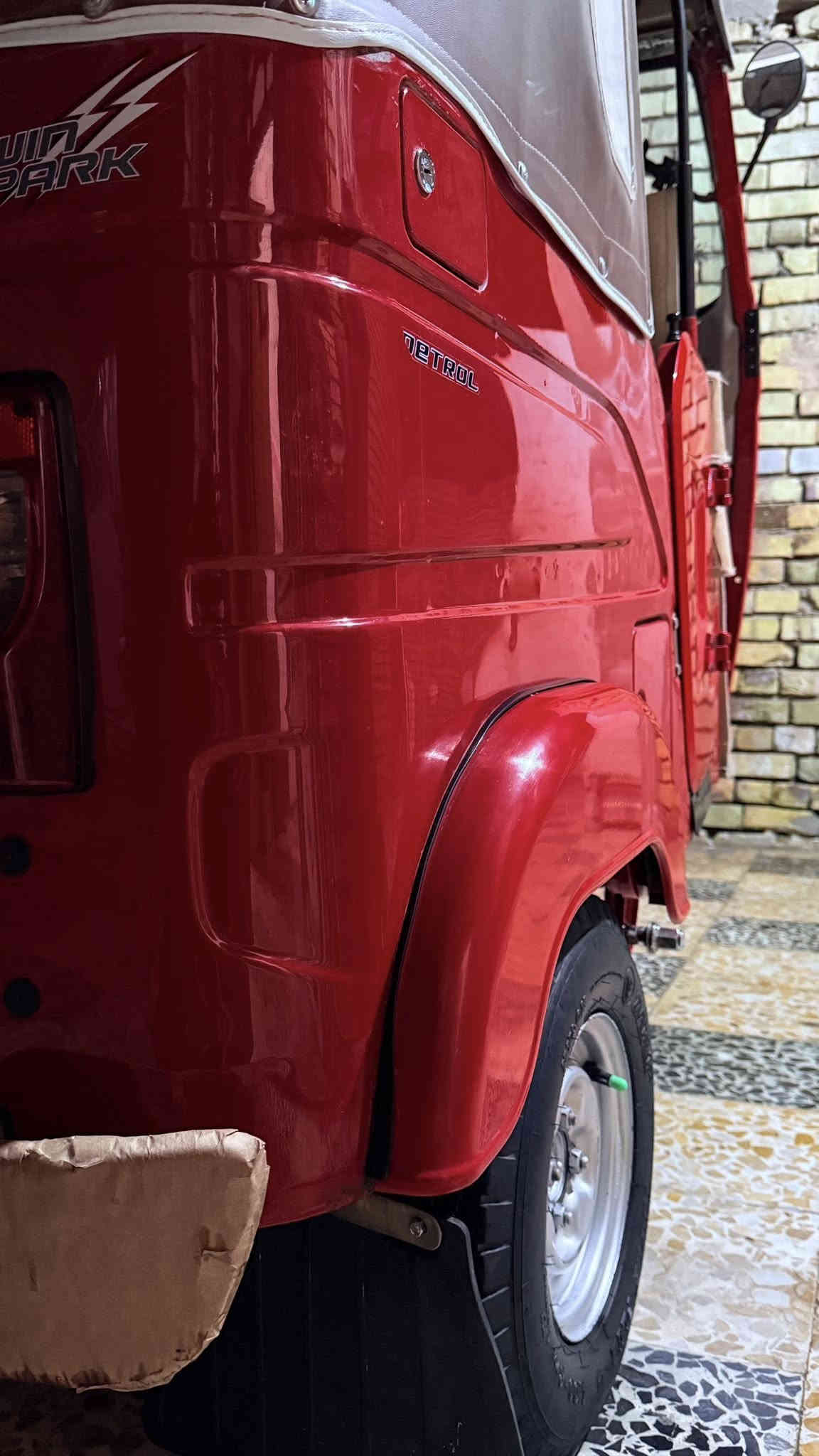 سلام عليكم  تكتك لبيع 24 شهر 4 كفاله عامه تكتك جديده ما متعوبه ولا اشتغل بيه بس لمدرسه حته كارتون الوكاله بعده عندي تكتك بيه مسجل وتاير جبلي وفراشات نزال 
الاستفسار انتصل ***********
