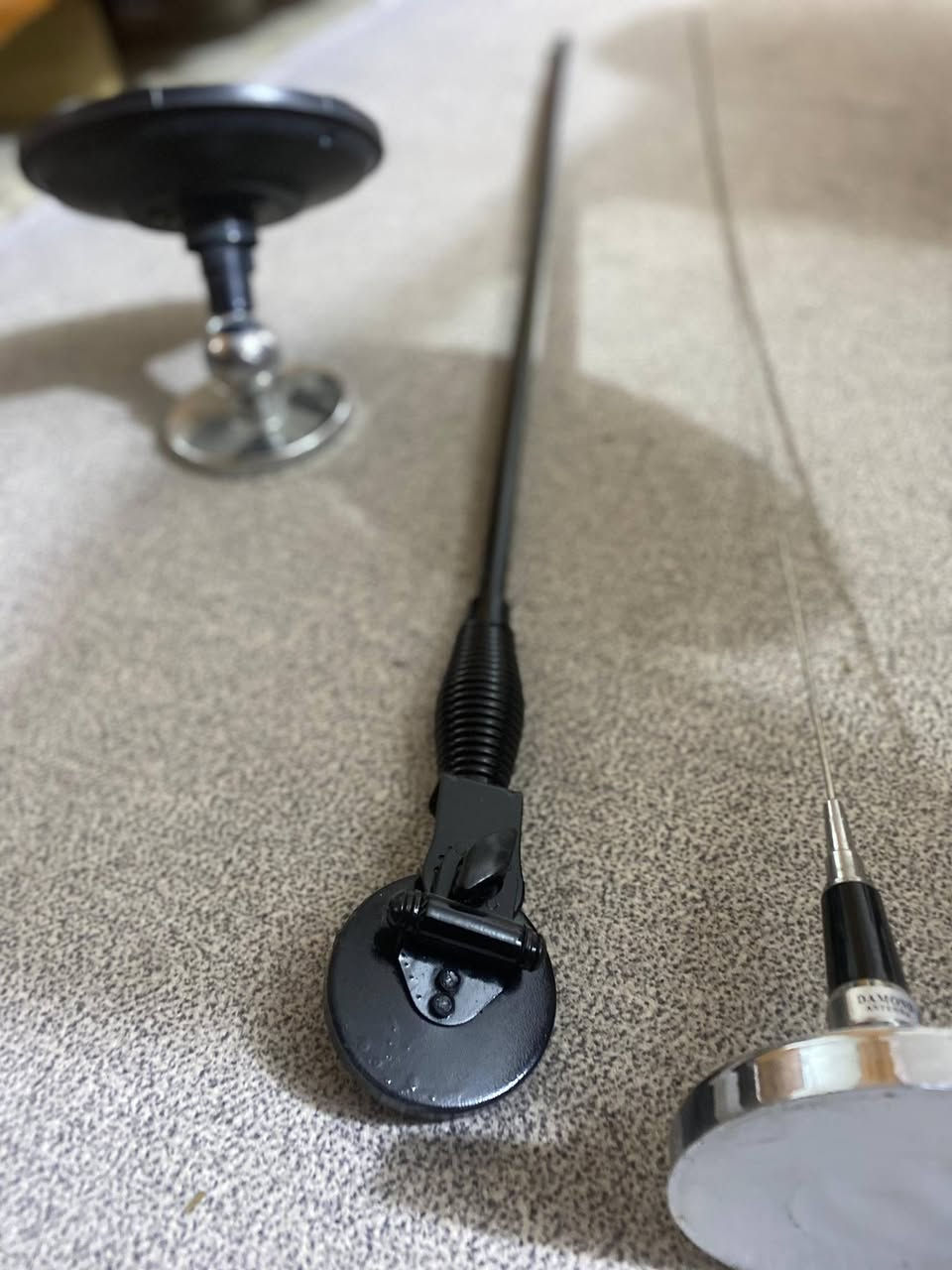 سلام عليكم
رادارات واريلات
الاسود اريل دبابه اسمه طوله طولع متر وشويه ينشد صفح وينشد عدل سعره بالسوك 125 اني عارضه ب75

الاريل السلفر طوله متر ونص هذا الطول ماكو بالسوك صعب تلكاه سعره بالسوك 75 اني عارض ب50  ينشد عدل 

الصحن او الرادار  يشند فوك سعره 25
ابيعهن شلع ب150 مكاني بغداد المشتل
***********
