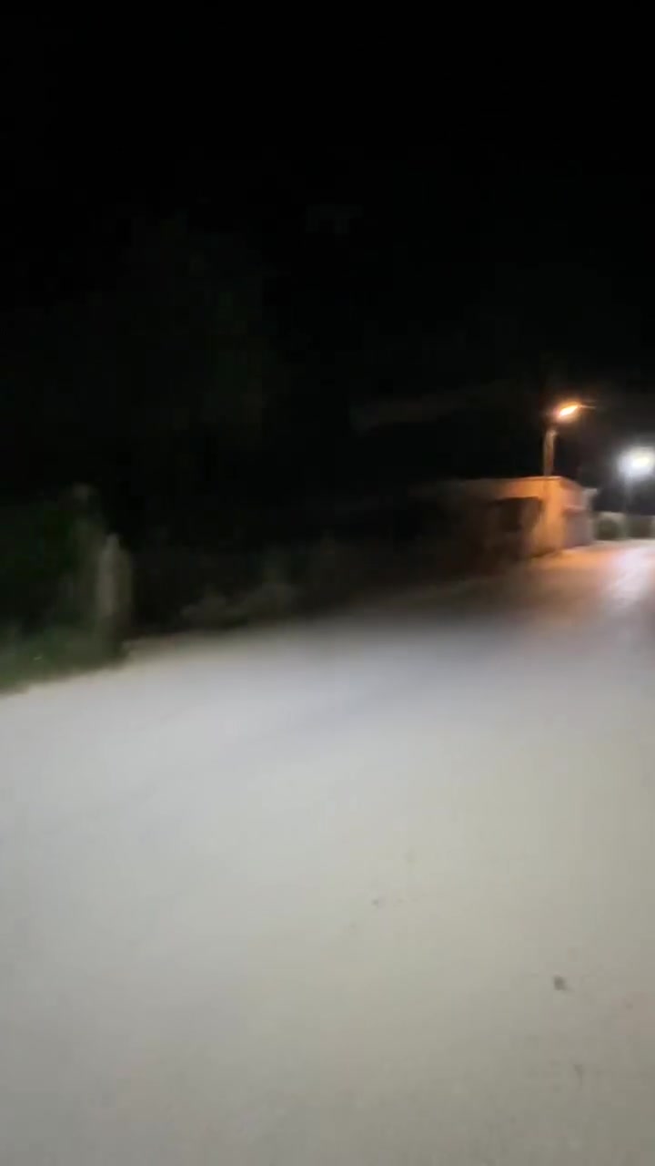 مساحه ٩٧ متر ورث مكفول طابو
الموقع بروانه بالقرب من مدرسة المأمونيه 
للطلب واستفسار واتساب  ***********
