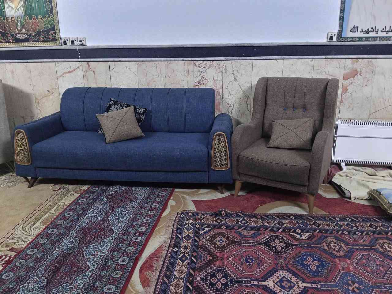 تخامه نضيفه جدا واحد 8 مقاعد ويوان 7مكاني بغداد ***********
