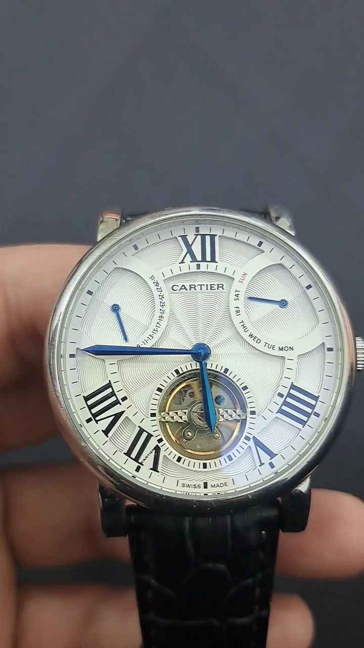 السلام عليكم
ساعه للبيع كلش نظيفه ماركه كاريتر 
اوتماتيك ضد المي


**إذا كنت صاحب هذا الإعلان وتريد حذفه لأي سبب، رجاءا أرسل رسالة إلى الدعم الفني**