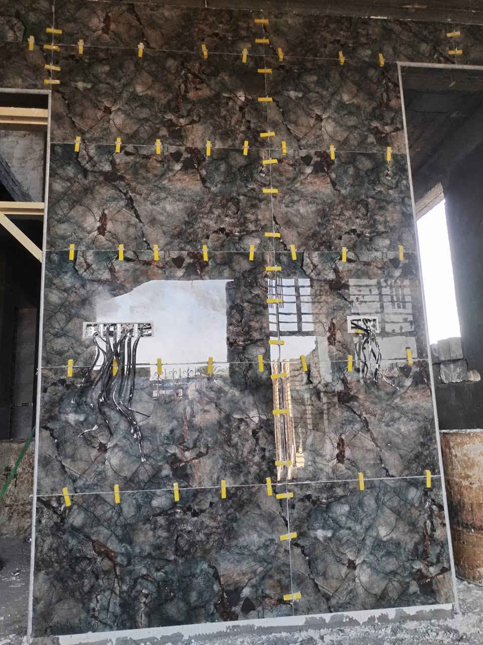 سلام عليكم كادر سيراميك مصري شغل درجة أول براسلين وكاشي ومرمر جدران وارضيات شغل في اسرع وقت تسليم مهندس ***********

