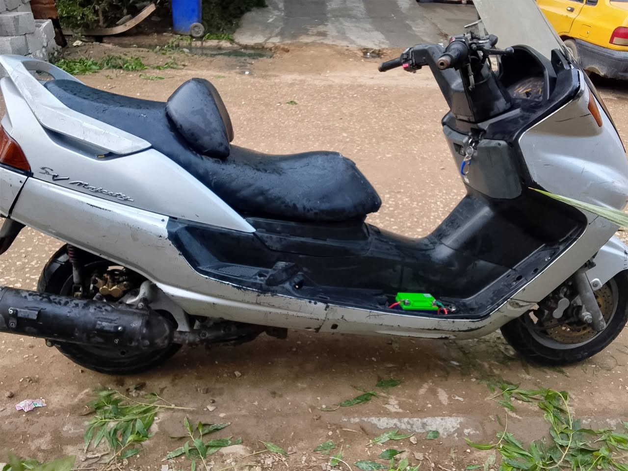 ماجسته للبيع دراجه نضيفه خير من الله مكينه لا صوت لا تبخير ولا نضوح كهربائيات كلها شغاله سعر 350 للاستفسار *********** مكان بسمايه
