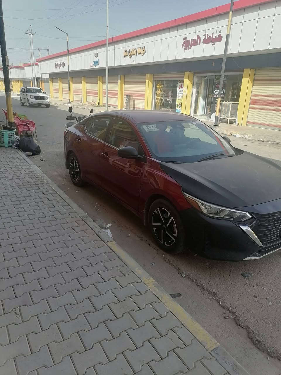 السلام عليكم
للبيع نيسان سنتره 2024 SV.. 
حره منفيس ب أسمي… 
ماشيه 15 الف….
قطعه وحده بونيد والباقي شركه… 
السعر… ⬇️
واتساب ***********
اتصال ***********
