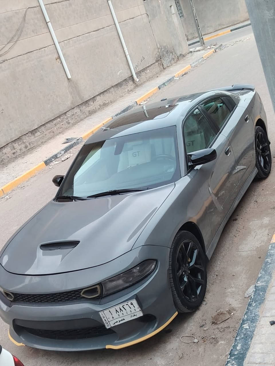 السلام عليكم
للبيع  جانجر موديل ٢٠١٩ موصفات تشغيل عن بعد فتحه مكينه 6 سلندر شاشه مكان السياره ديوانيه لاستفسار *********** او ***********
