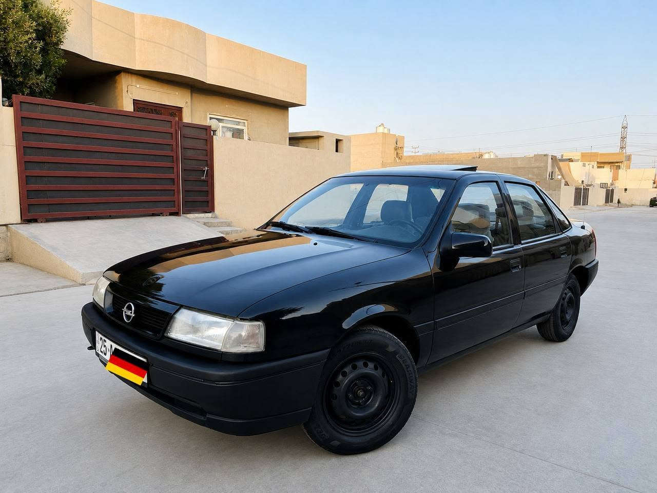 اوبل فكترا محرك 18 
موديل 1992 CD
كير عادي 
كير و محرك شرط لا صرف
لا بخار 
سقف سلایت
مراية كهربائية
قفل مركزي ریمونت
بريك Abs 
لايت زينون LED اصلي شمسي
ستیرن باور 
رقم كركوك مشروع وطني انكلیزي
کوبون بنزین بي
رقم و سنوية جديد 
سيارة بأسمي تحويل ثاني يوم
كهربائيات كله بشرط
مصبوغ عام للجمالية مكفولة من ضربة و الخیاس

سعر 42$ورقة و بيها مجال للطیبین
شراي یخابر ***********
