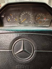 مارسدس دب موديل 90رقم بغداد أربع جام كهرباء أريل كهرباء كشنات جلد+كشنا...