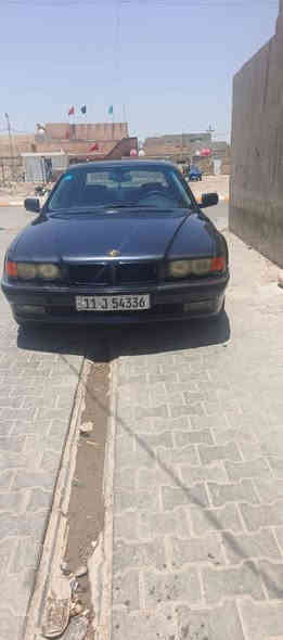 سلام عليكم 
شلونكم اخوتي 
ＢＭＷ. ｅ38
موديل 1995 
خفاش جديده 

كير مكينه خير من الله جديد مشدوده جديده 
صدر جديد 
تخم تاير جديد
دبل جام 
سنويه جديده 
رقم انكليزي ب اسم اخوي 
بيه نواقص بسيطه 
مكاني واسط قضاء الحي 
سعر 68 وبيه مجال بسيط 
***********
