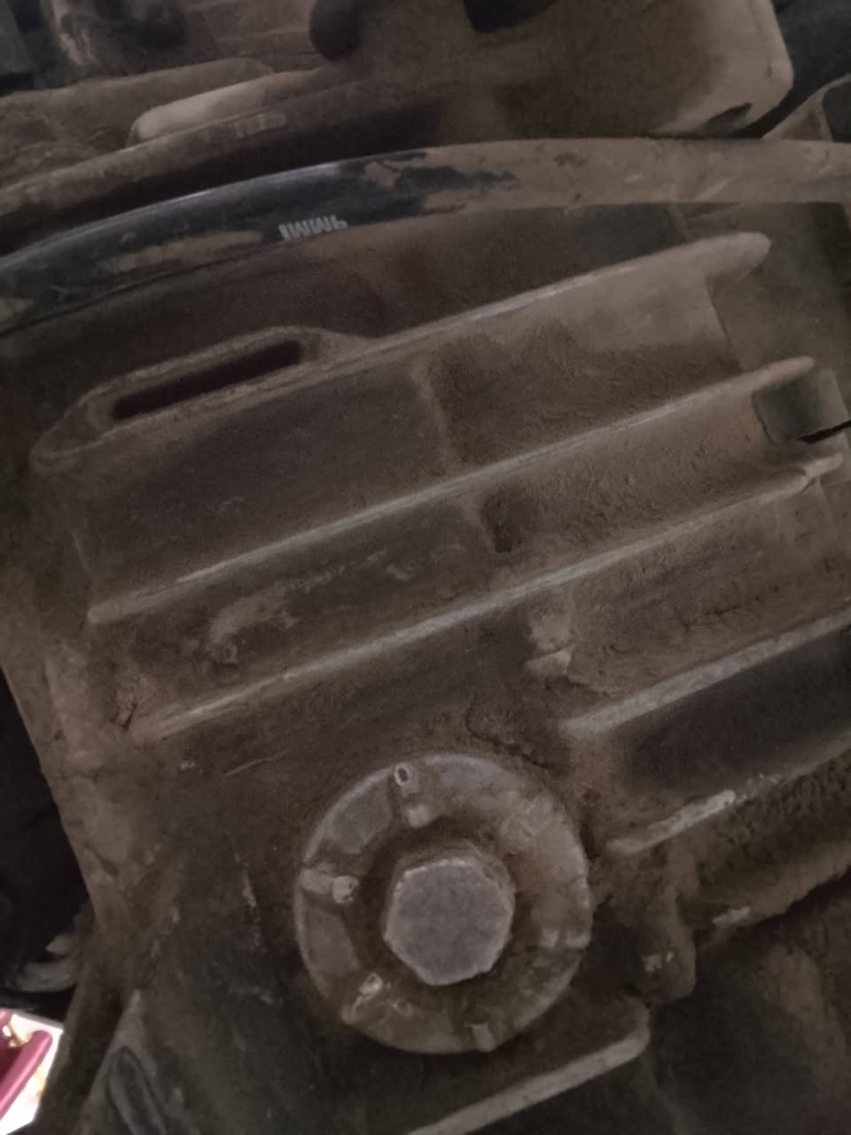 للبيع ماكس عدله كفالة عامه
*********** وتساب 
العنوان بغداد شارع حيفا 
السعر 700 وبيها مجال بسيط
