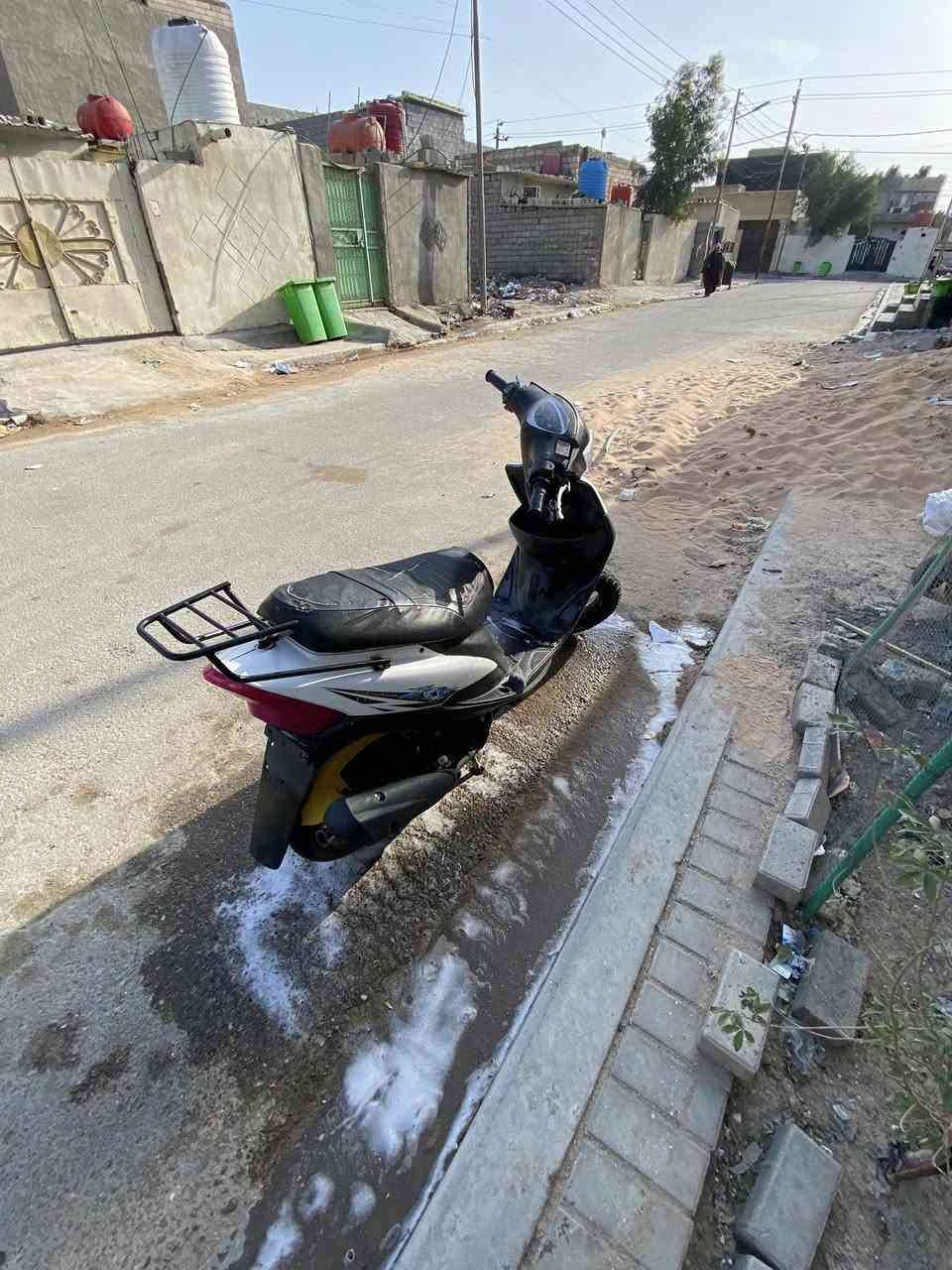 السلام عليكم ماكس عدله للبيع دراجه بلاد ما مفتوحه شرط الفحص جاهزه محتاج واريد ابيعها الله شاهد السعر 650وبيها مجال للشراي مكاني البصره القبله رقم ***********
