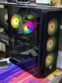 تجميعات حاسوب • جديدة ومستخدمة • ضمان