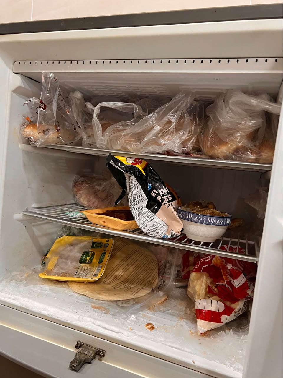 ثلاجه للبيع حجم 22 قدم
مكان الكاظميه الطي
*********** بغداد, العراق
