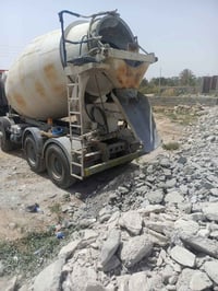 إني اشتغل التكليس الكونكريت لي بل خباطات ومكفول من الرصعات واشتغل تنضي...