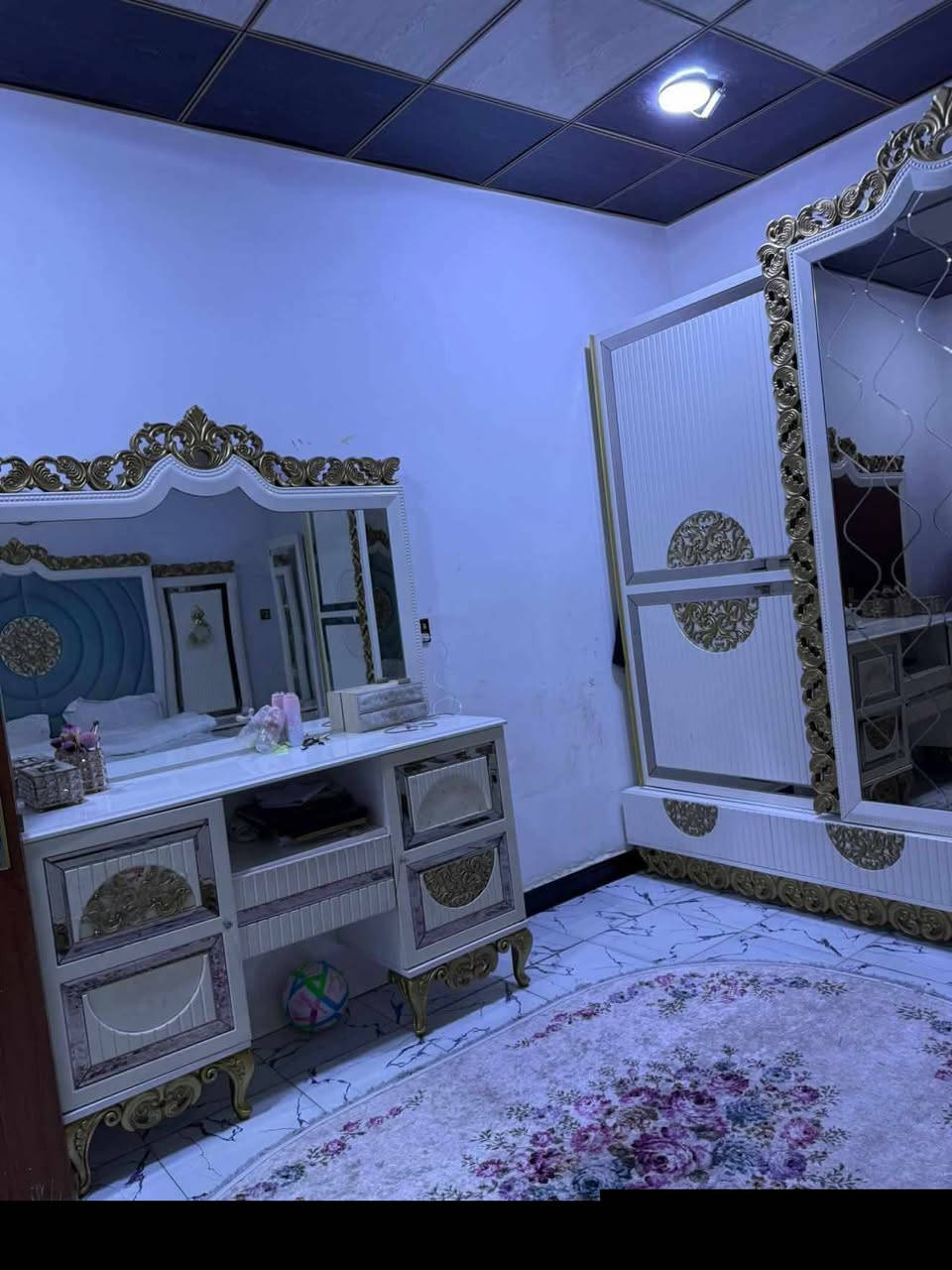 على بركة الله
دار للبيع المساحة 100 متر بناء بلوك أساس وسقف صب كونكريت عقد زراعي

بيت جاهز للسكن مثل ماتشوفون 

العنوان عمود 488 جهة طريق ياحسين يبعد عن الشارع 250 متر خدمات كاملة ماء وكهرباء 

استفسار مراسلة الصفحة أو الاتصال على الرقم ***********
