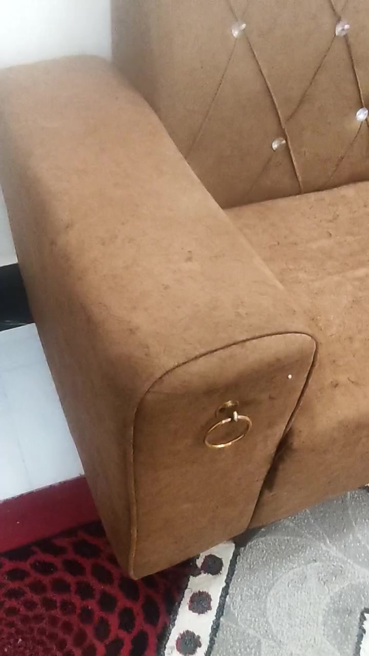 السلام عليكم تخم للبيع كلش نضيف 10نفرات مكان رفاعي توصيل موجود سعر 275وبي مجال استفسار ***********
