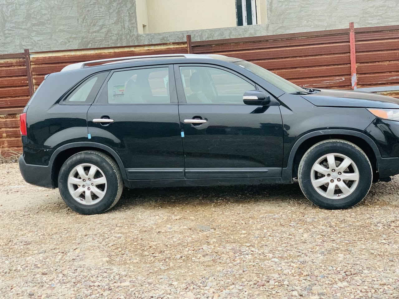 سلام عليكم كيا سورنتو موديل 2013لون اسود سياره كير محرك خير من الله 4سلندر وارد امريكي رقم بغداد سياره بسمي تحويل ثاني يوم العنوان بغداد الغزاليه سعر 120ورقه وبيهه مجال حك جيه 
رقم الهاتف ***********
تصال او واتساب
