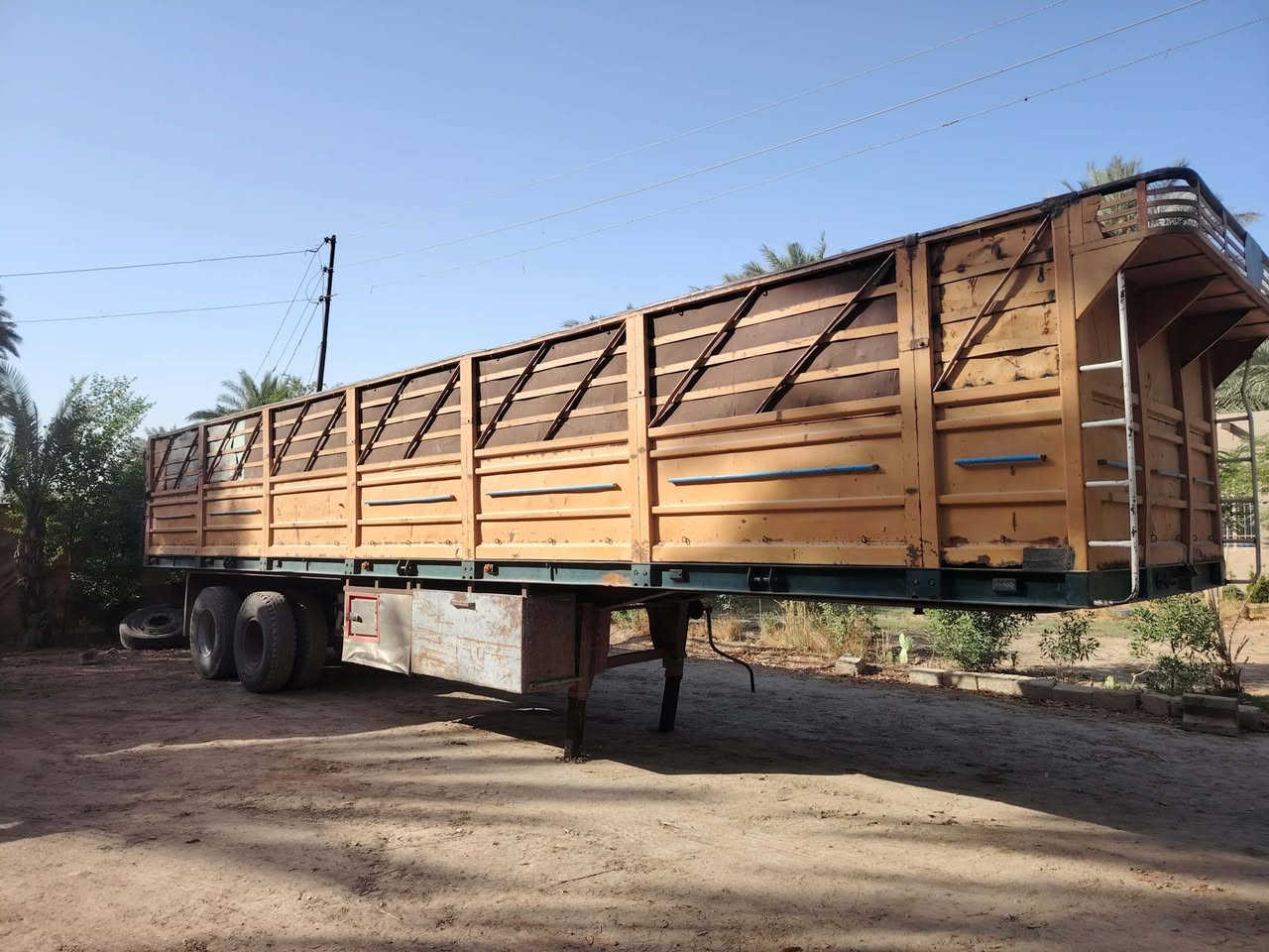 السلام عليكم
للبيع عربانه جناب حداديه 
طول ١٢.٥
دنكيرين مكان الثالث كامل بس شد نقص 
مكفوله من الفطر والكسر 

***********
مكلف بالنشر
