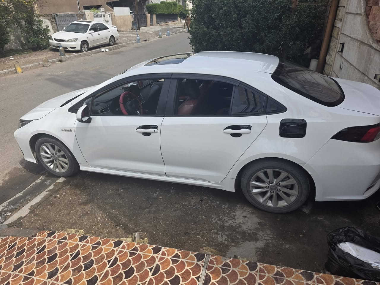 سلام عليكم كورله هايبرد 
موديل 24 مكانها بغداد 
سعر ١٤٥ وبيها مجال بسيط حك جيه
بيها ملاحضات بسيطه  مكفوله من ضربه 
رقم*********** متوفر واتساب
